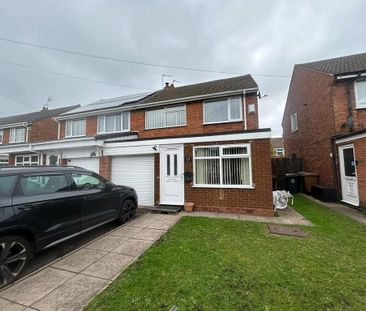 3 bedroom semi-detached house to rent - Photo 2
