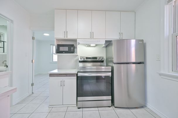 For Lease - 20 East Drive, Toronto, Ontario - Photo 1