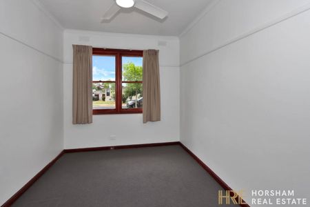 Freshly Updated 3-Bedroom Home – Horsham West - Photo 2