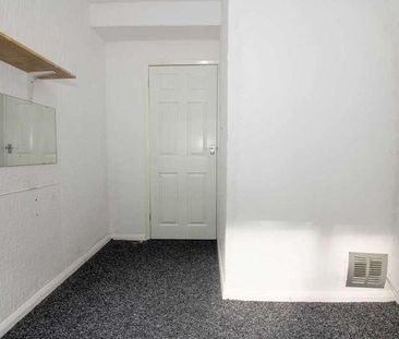 Lovell Court, Manchester, M8 - Photo 2