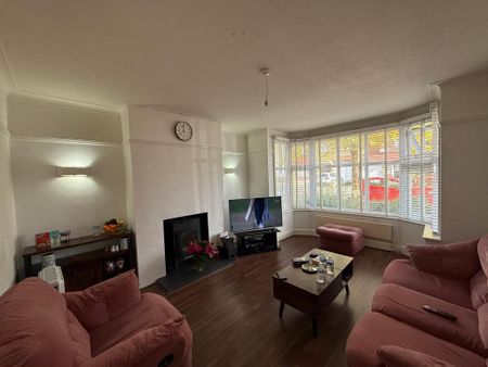 3 bedroom semi-detached house to rent - Photo 2