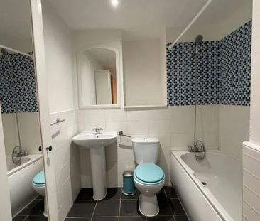 Room in a Shared Flat, Lancefield Quay, G3 - Photo 1