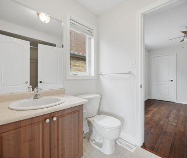 For Lease - 5384 Valhalla Crescent, Mississauga, Ontario - Photo 2