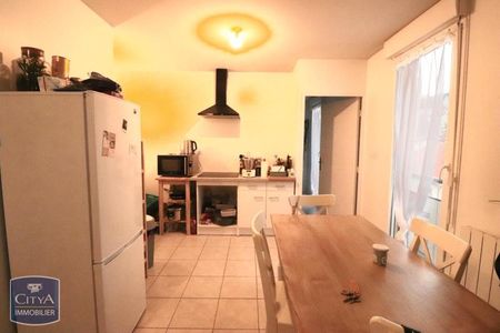 Location Appartement 2 pièces 47m² ST ETIENNE 42000 - Photo 3
