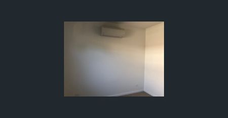 Spacious and Modern Property in Sought-After Camberwell: Your Dream Home Awaits! - Photo 5