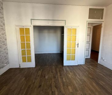 Location Appartement 1 pièce 44m² LYON 9ème - Photo 2