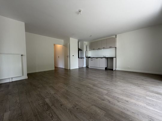 Location Appartement 4 pièces 88m² LE MESNIL ESNARD 76240 - Photo 1