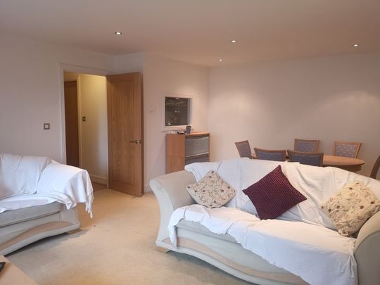 2 Bed Flat, Wards Wharf Approach, E16 - Photo 1