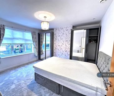 3 bedroom terraced house to rent - Photo 4