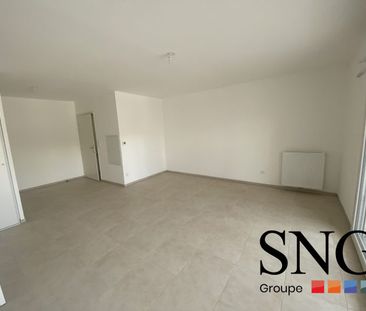 T3 AVEC LOGGIA + PARKINGS - Photo 2