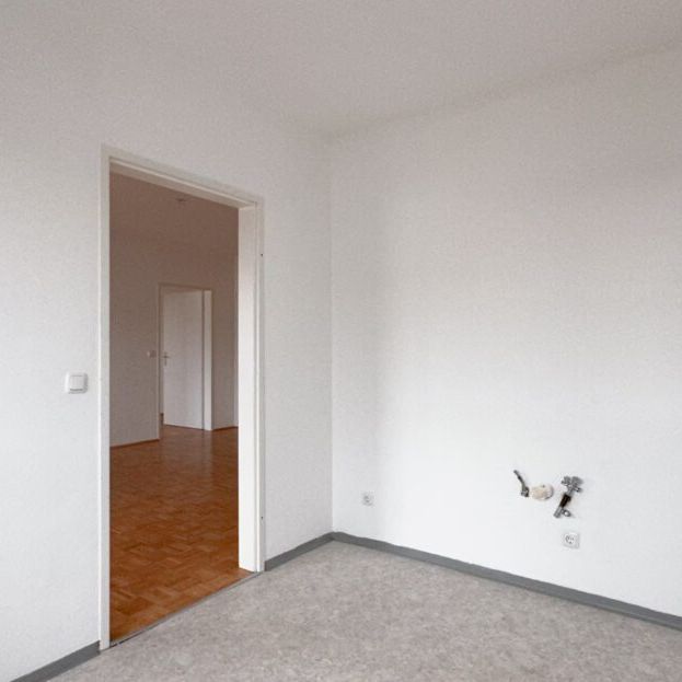 Top aufgeteilte 3-Zimmer-Wohnung im 3. Lift-Stock - Photo 1