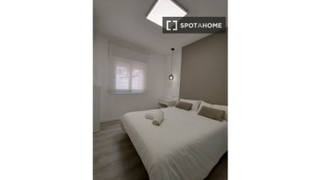 3 bedroom luxury Flat for rent in Seville, Spain - Photo 5