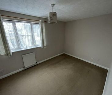 2 bedroom semi-detached house to rent - Photo 5