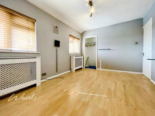 3 bedroom end of terrace house to rent - Photo 1