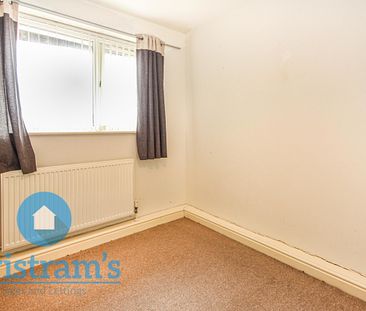 2 bed Flat for Rent - Photo 5