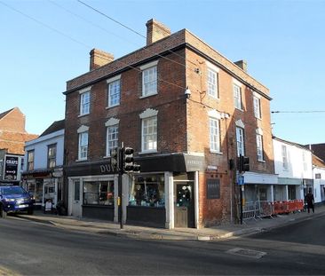 Flat 1, 42 High Street, Saffron Walden - Photo 3