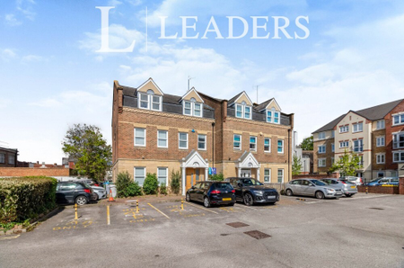 1 bedroom apartment to rent Pace House, Walton on Thames, KT12 - Photo 2