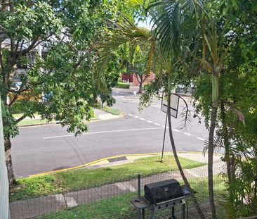 Greenslopes - Photo 1