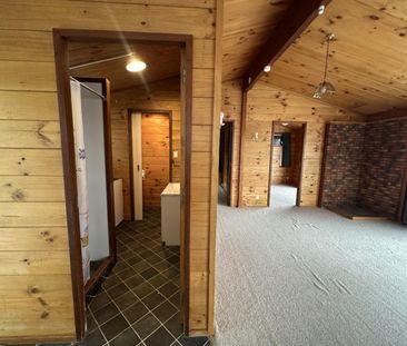 Lockwood home on Lockhart Avenue - Photo 3