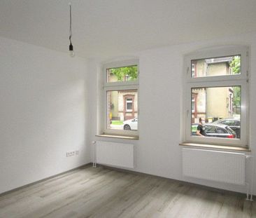 Jetzt zugreifen: günstig geschnittene 2-Raum-Wohnung mit eigenem Ei... - Photo 3