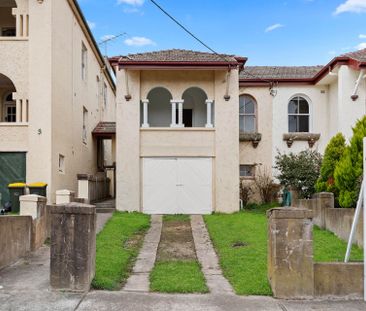Charming 3-Bedroom Home in Prime Goulburn Location with Elevated Views - Photo 6