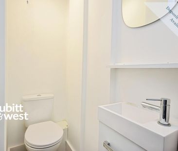 2 bedroom semi-detached house to rent - Photo 5