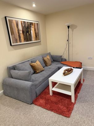 2 Bed Flat, Portland St, SO14 - Photo 1