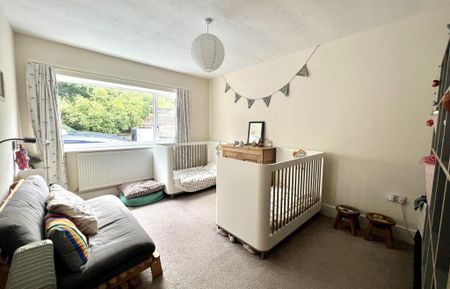 3 bedroom detached bungalow to rent - Photo 5