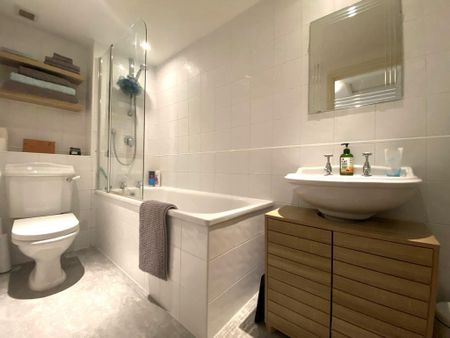 2 bedroom terraced house to rent - Photo 5