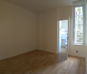 VILLEDIEU LES POELES : appartement T2 (32 m²) à louer - Photo 2