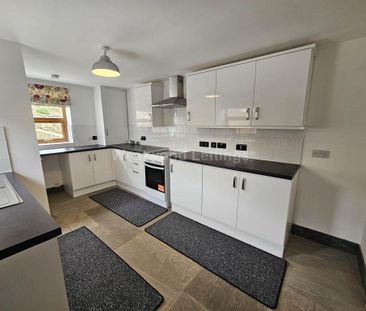 3 bedroom terraced house to rent - Photo 4