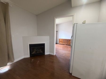 For Lease - 110 Pantomine Boulevard Unit# Main, Brampton, Ontario - Photo 2