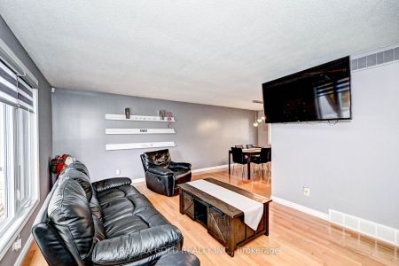 For Lease - 288 Salisbury Avenue, Cambridge, Ontario - Photo 2
