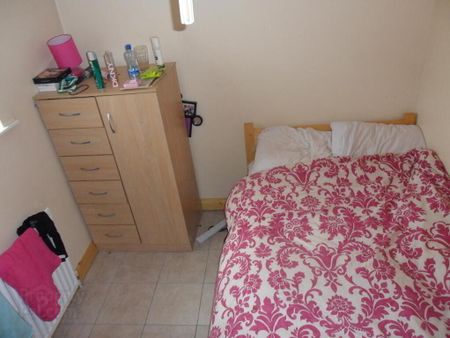 Fitzroy Avenue, X4 Double Rooms To Let, Belfast, BT7 1HT - Photo 3