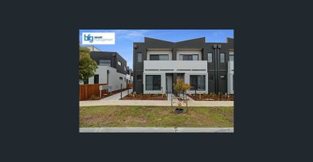 Modern Two-Bedroom Townhouse in Prime Pakenham Location! - Photo 3