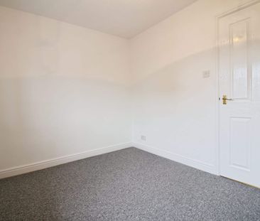 Thetford Way, Swindon, Swindon, SN25 - Photo 4