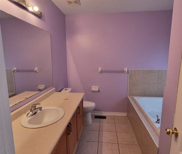 For Lease - 22 Snowcreek Street, Markham, Ontario - Photo 5