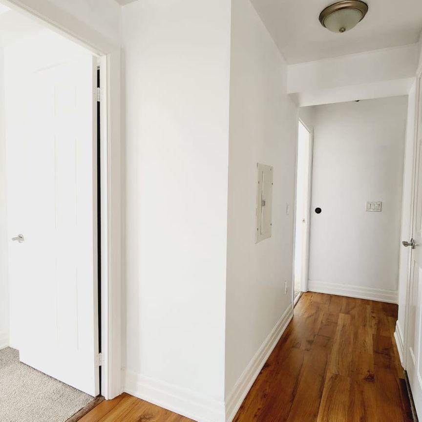 UPTOWN RESIDENCES: Yonge St & Bloor St (35 Balmuto St) AD#02306 - Photo 1