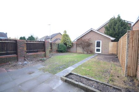 Hawkins Grove, Church Crookham, Fleet, GU51 - Photo 5