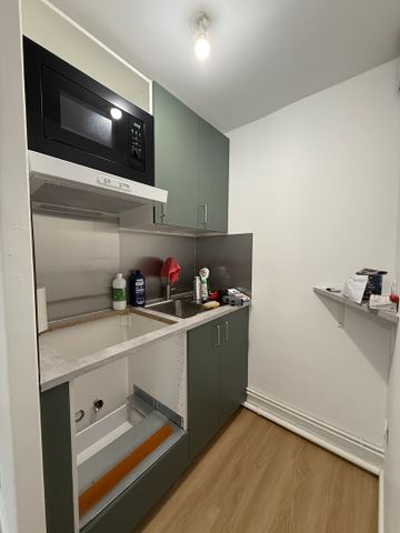 Location Appartement 3 pièces 56m² - Photo 3