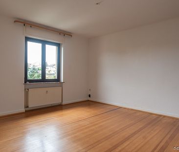 Großzügige 4 ZKB Wohnung mit Garten und Garage - Photo 6