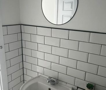 2 bedroom House To Let - Photo 4