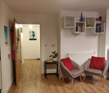 2 Bed Flat, Sienna Alto, SE13 - Photo 2