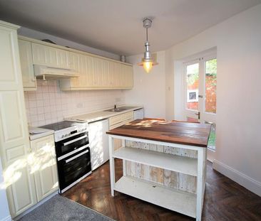 2 bedroom detached house to rent - Photo 3