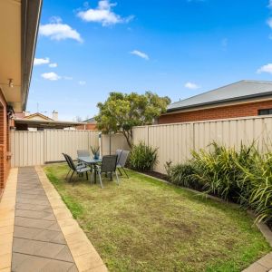 Modern Family Living Just Minutes from the CBD - Photo 2