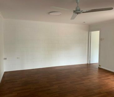 DUPLEX MINUTES FROM THE CITY - Photo 3