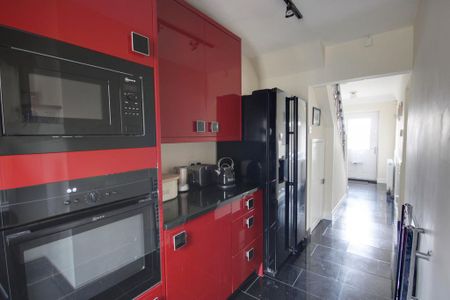 2 bedroom terraced house to rent - Photo 2