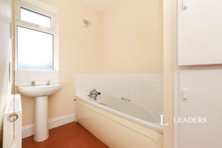 1 bedroom apartment to rent The Parkway, Leicester, Leicestershire, LE5 - Photo 2