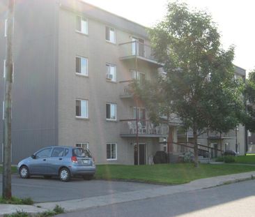 Charlesbourg - Photo 1