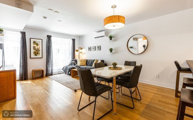 Condo for rent on the Plateau Mont-Royal | 2 bedrooms and furnished - Photo 1